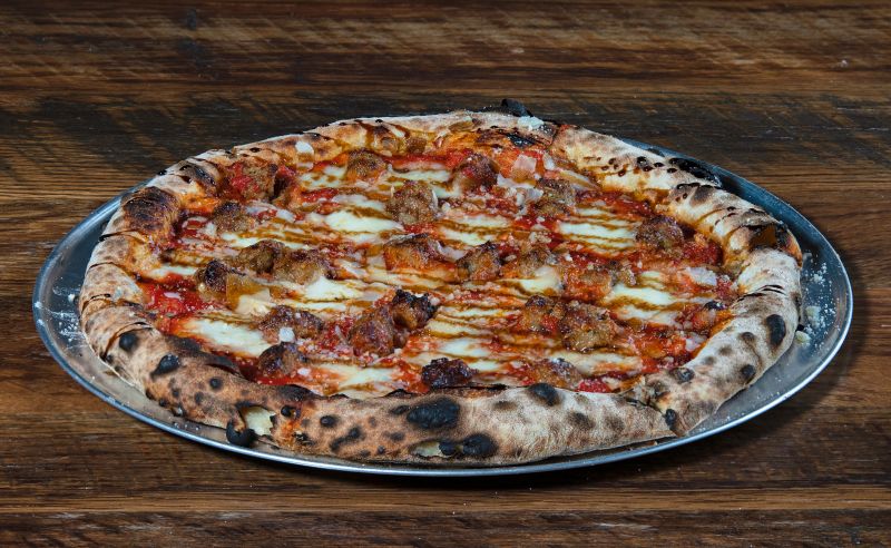 Italian sausage Salsiccia punch pizza
